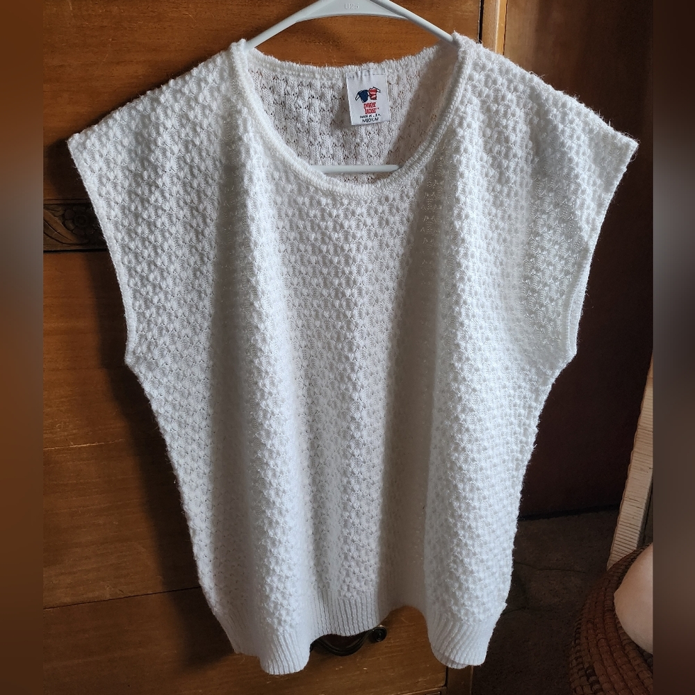 Vintage White Sleeveless Sweater